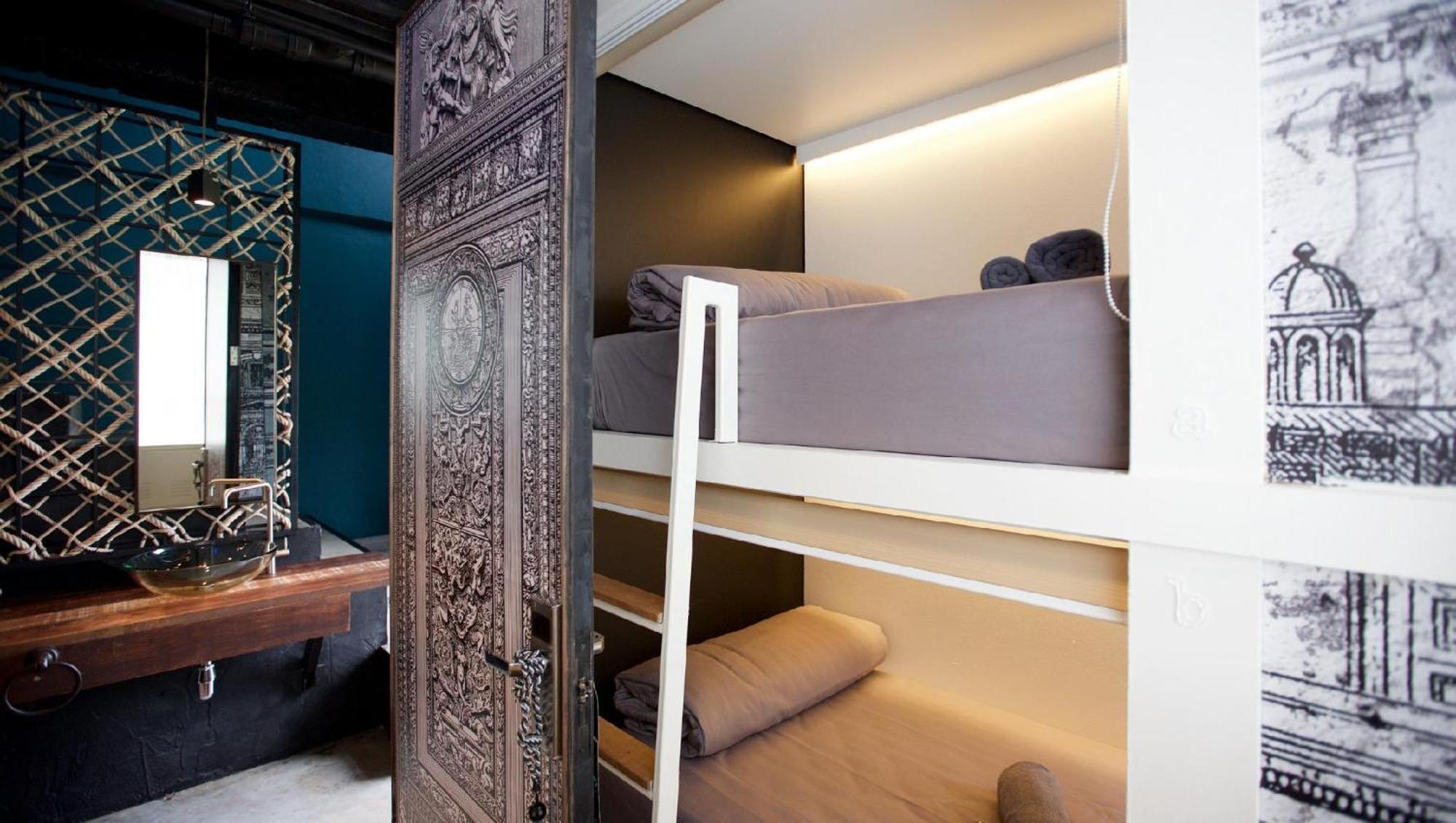 Shade House - Phuket Downtown Hostel Ngoại thất bức ảnh