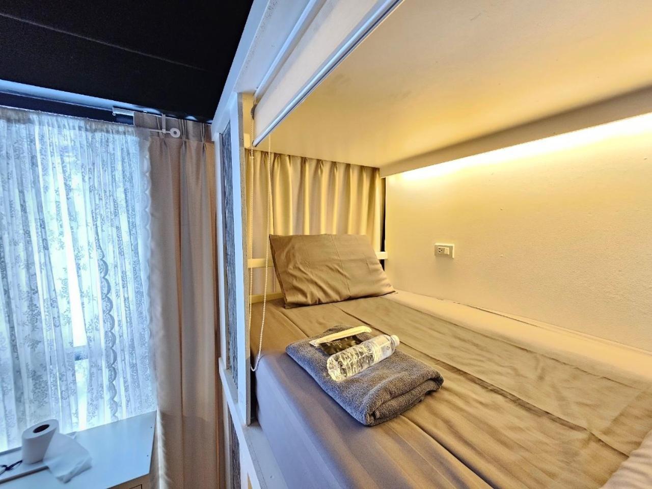 Shade House - Phuket Downtown Hostel Phòng bức ảnh