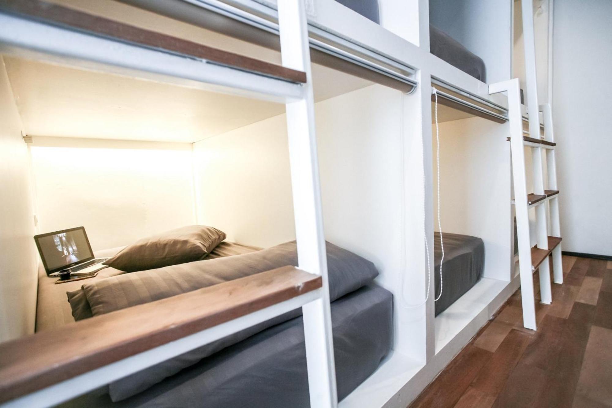 Shade House - Phuket Downtown Hostel Phòng bức ảnh