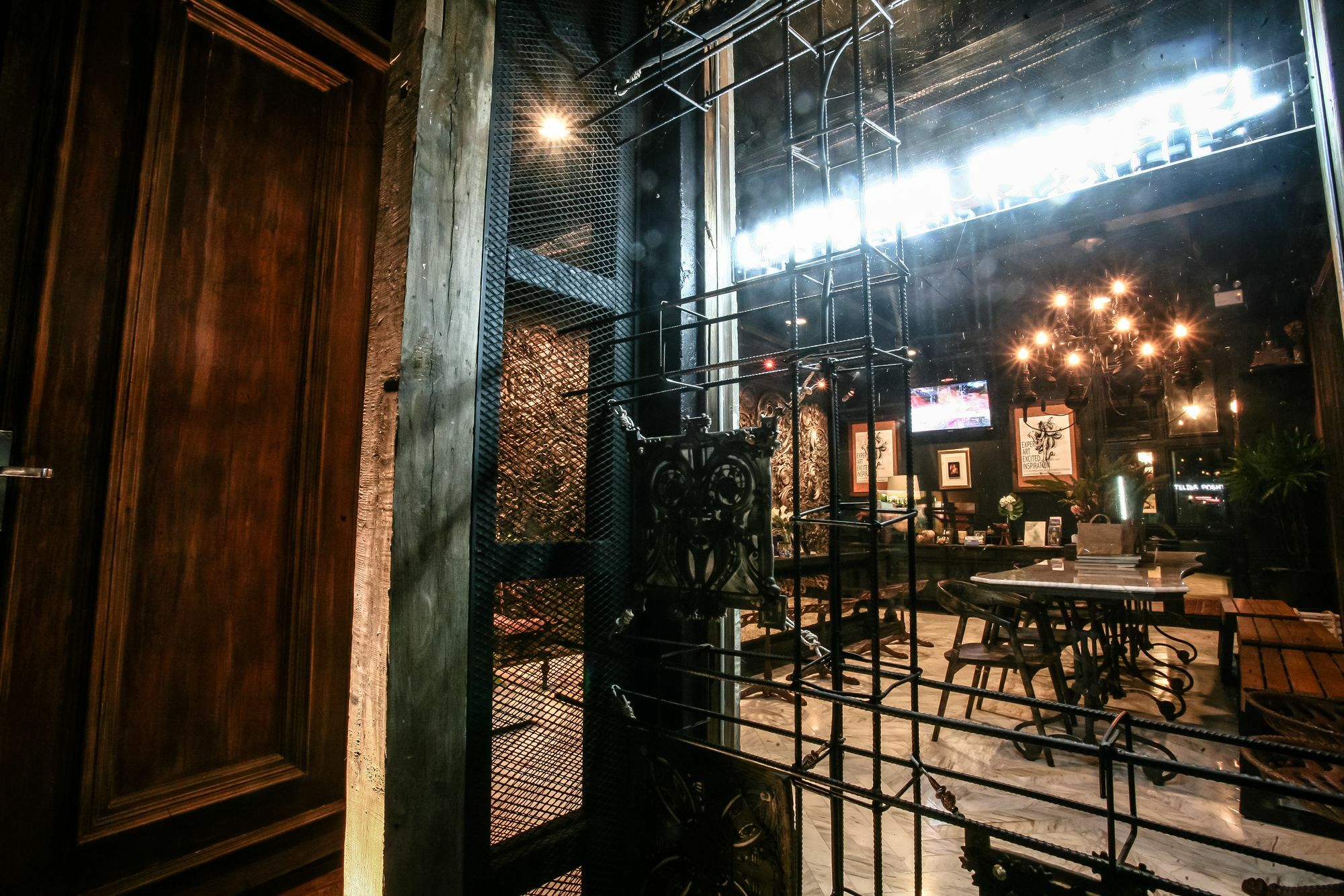 Shade House - Phuket Downtown Hostel Ngoại thất bức ảnh